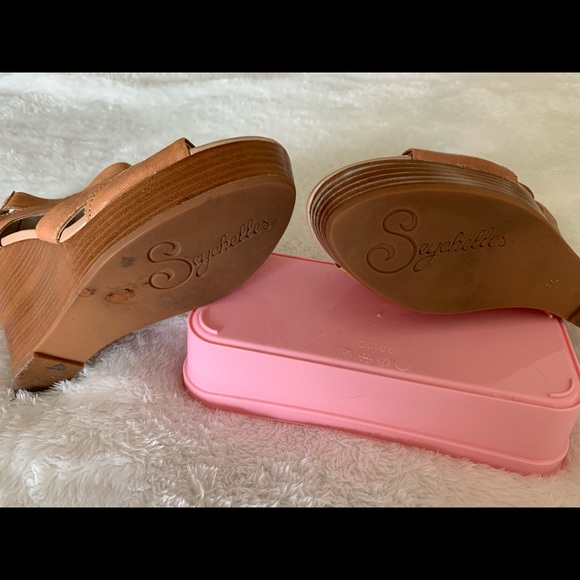 Seychelles Beige Risky Business Wedges size 10 - Picture 4 of 4